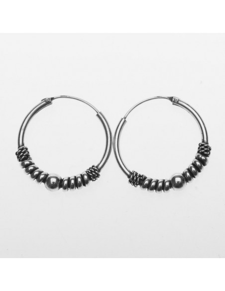 Aro "Bali" de plata . Diámetro de 1,5x25mm.