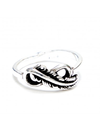 Anillo "Pluma infinita"