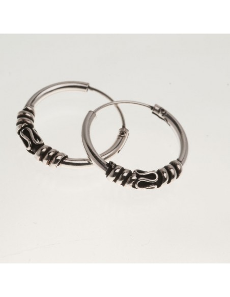 Aro Bali de Plata . Diámetro de 1,5x18mm.