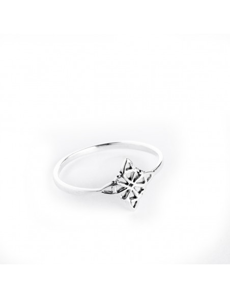 Anillo Nudo de Bruja de Plata.