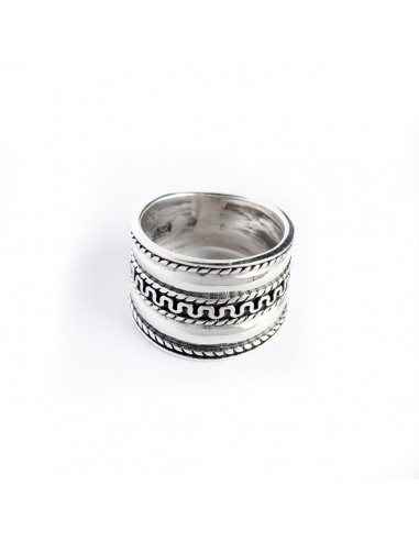 Anillo con cenéfa central de Plata.