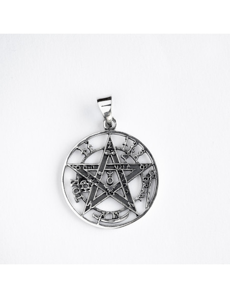 Colgante Tetragrametón de Plata . Diámetro de 14mm.