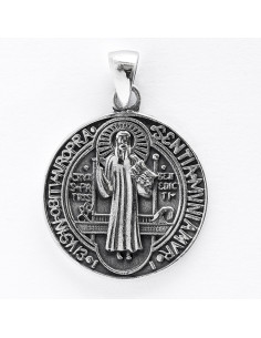 Colgante de St. Benito . Diámetro de 24mm.