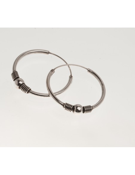 Aro Bali de plata . Diámetro de 1,5x16mm.